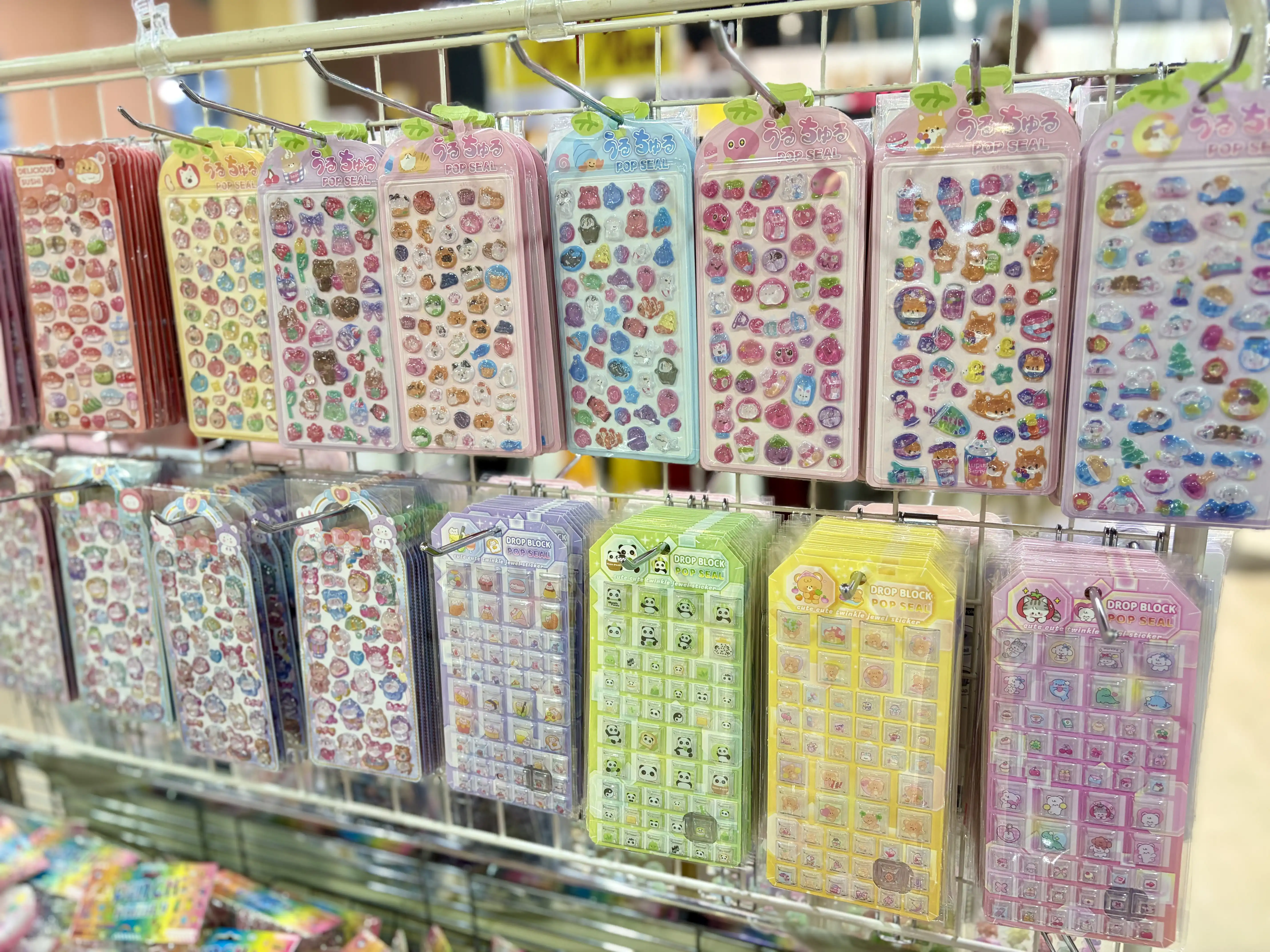 シール続々入荷中