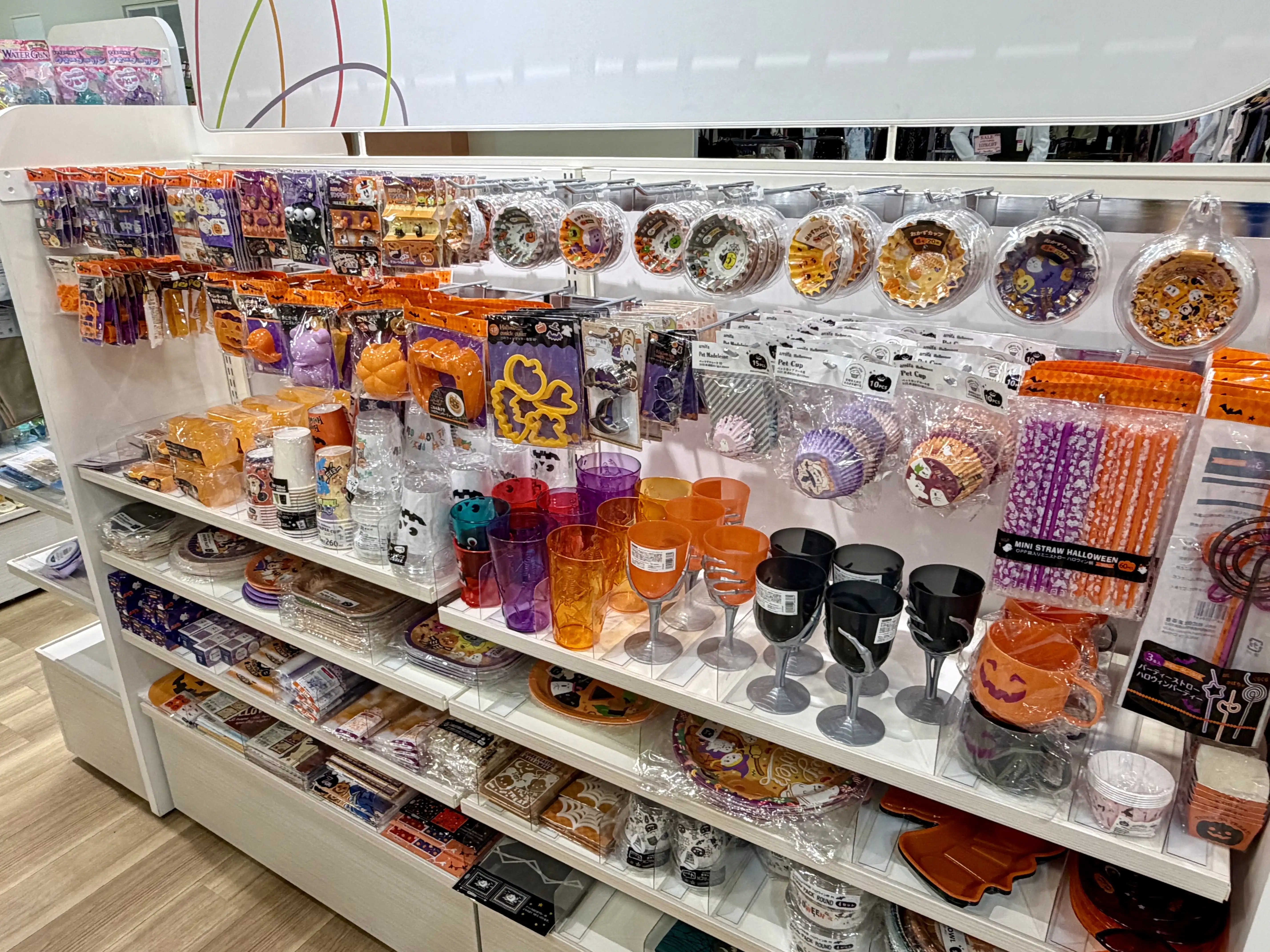 ハロウィングッズ販売中♪♪